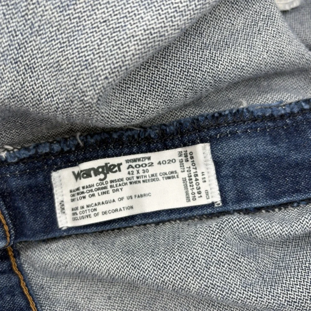 Wrangler 1013MWZ Cowboy Cut Jeans Mens 42x30 (Fits 40x30) Straight Leg High Rise
